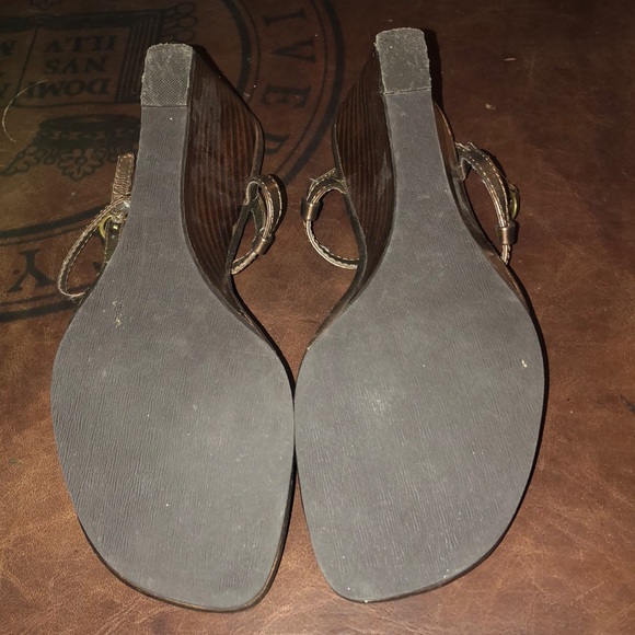 Shoes - Picture 3 of 3